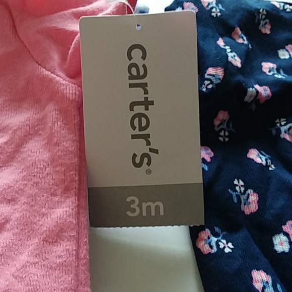 Set of 5 infant onsies - Picture 7 of 8